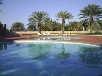 Reg-Mar.com le ofrece Excelente apartamente, 92m2, 2 habitaciones, 2 baos, sala, cocina, balcon, Equipado, vista al mar, Estacionamiento, canchas multiples, canchas de tennis, frenta a la palya de guacuco.

Bsf. 680.000 Precio Actualizado 25/09/09