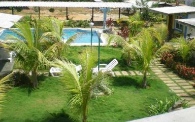 Reg-Mar.com le ofrece EXCLENTE POSADA EN GUACUCO, A 2 MINUTOS DE LA PLAYA, COMODAS HABITACIONES COMPLETAMENTE EQUIPADA, PAISAJE, JARDIN ESTACIONAMIENTO PISCINA, PARRILLERA Y AMPLIAS AREAS DE RECREACION,  EN 6.500M2  DE TERRENOS. VIA PRINCIPAL DE GUACUCO.