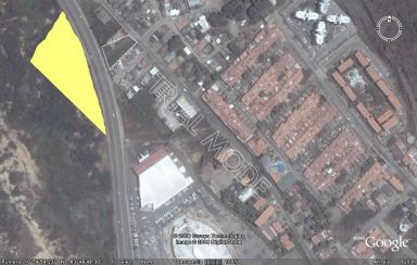 Reg-Mar.com le ofrece Excelente Terreno de 3600m2 en la foto esta marcado con el color Amarillo. al lado del Sambil ideal para urbanismo. mas info: 0414-395-94-16 /// 04116-695-97-65